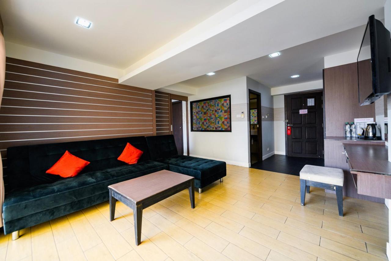 Scandia Beach Hotel Pantai Jomtien Bagian luar foto