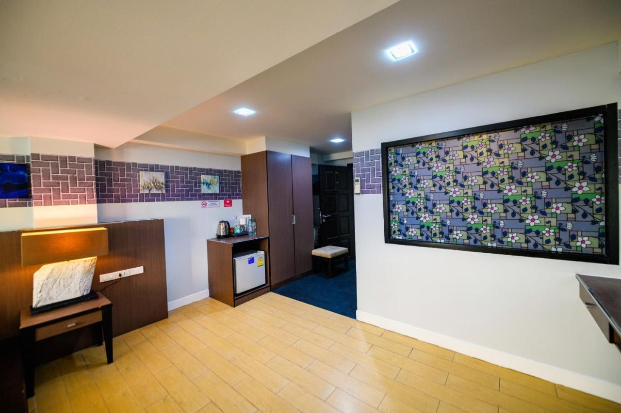 Scandia Beach Hotel Pantai Jomtien Bagian luar foto