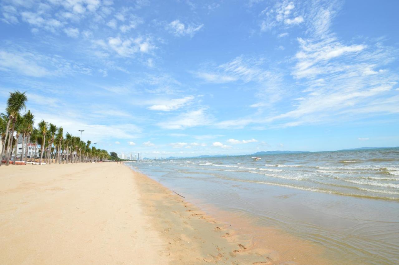 Scandia Beach Hotel Pantai Jomtien Bagian luar foto